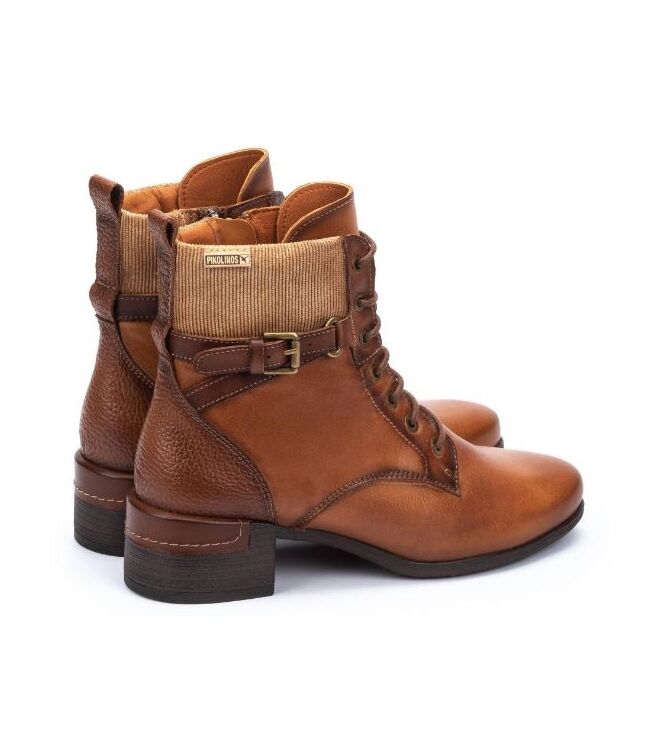Pikolinos Malaga brandy  Pikolinos W6W-8953C1, veterboots Direct leverbaar uit de webshop