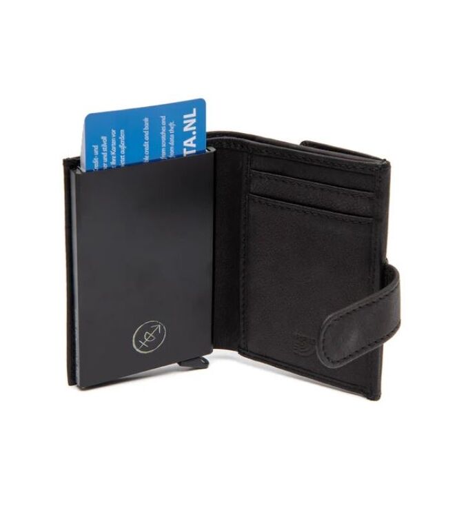 The Chesterfield Brand Pashouder Torola zwart  The Chesterfield Brand C08.053500, Portemonnee Direct leverbaar uit de webshop