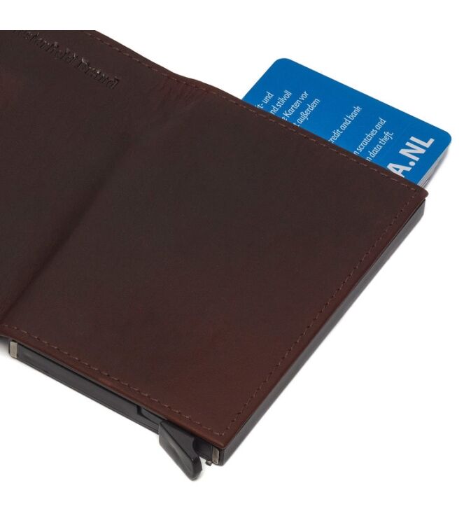 The Chesterfield Brand Pashouder Frankfurt bruin  The Chesterfield Brand C08.045601, Portemonnee Direct leverbaar uit de webshop