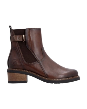 Remonte chestnut